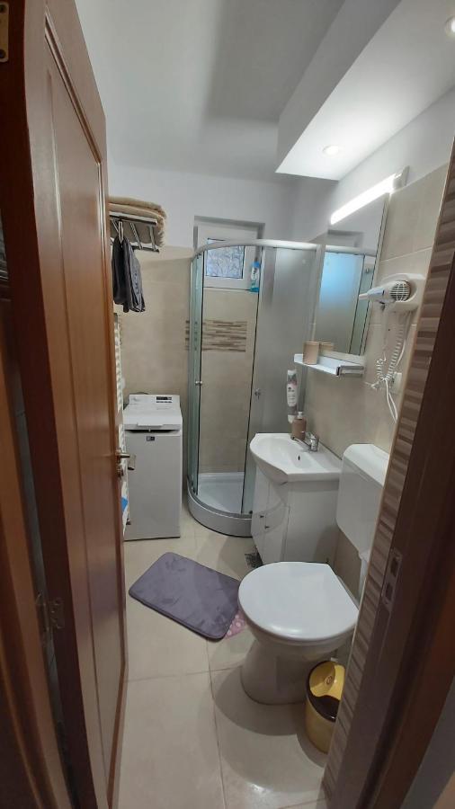 Ferienwohnung Relax Apartament Satu Mare Exterior foto